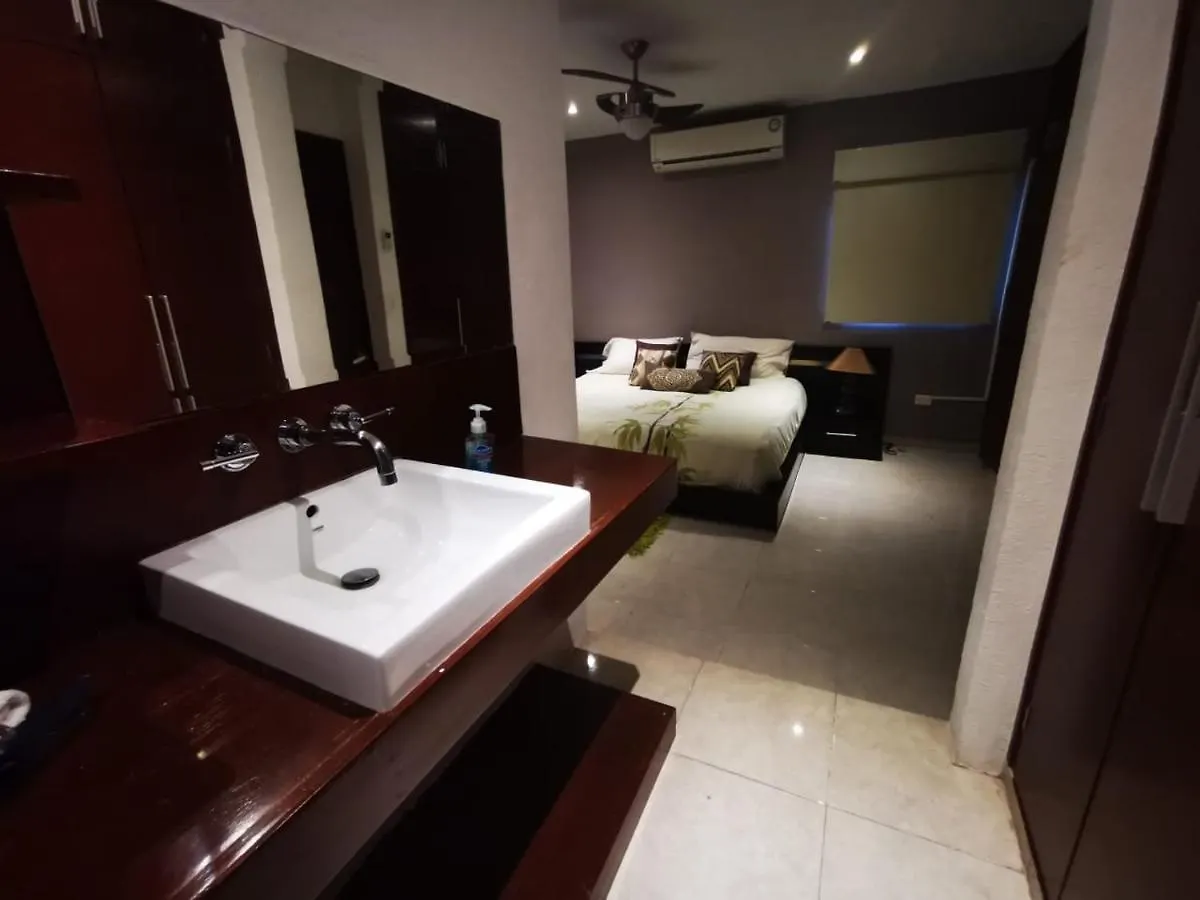 Cozy Home With Private Pool Cancún Casa de Férias